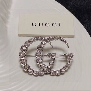 Gucci Silver-Tone Crystal Embellished Brooch